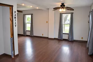 602 14th Ave, Sterling, IL 61081 - Photo 8