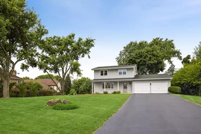 2S380 Golfview Drive, Glen Ellyn, IL 60137 - Photo 2