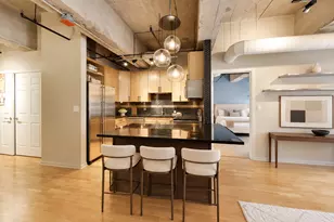 400 W Ontario St, Chicago, IL 60654 - Photo 10
