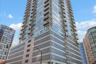 653 N Kingsbury St, Chicago, IL 60654 - Photo 2