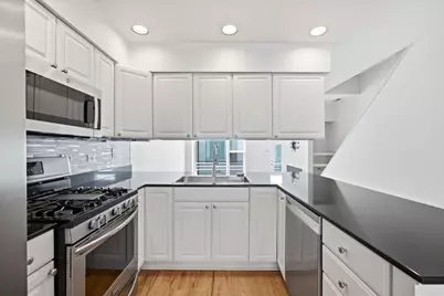 2943 N Lincoln Avenue #212, Chicago, IL 60657 - Photo 8