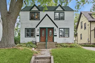 832 N 11th St, Dekalb, IL 60115 - Photo 1