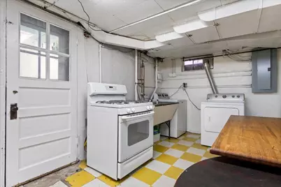6652 N Chicora Avenue, Chicago, IL 60646 - Photo 32