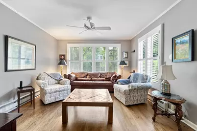 6652 N Chicora Avenue, Chicago, IL 60646 - Photo 14
