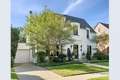6652 N Chicora Avenue, Chicago, IL 60646 - Photo 2