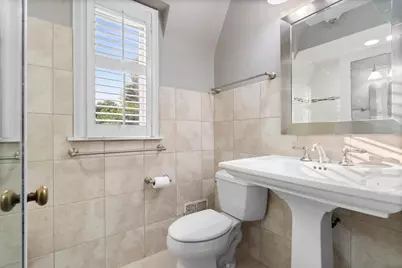 6652 N Chicora Avenue, Chicago, IL 60646 - Photo 22