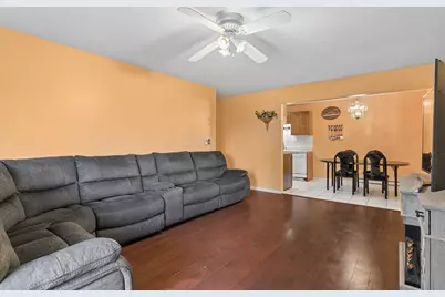 850 E Old Willow Road #211, Prospect Heights, IL 60070 - Photo 12