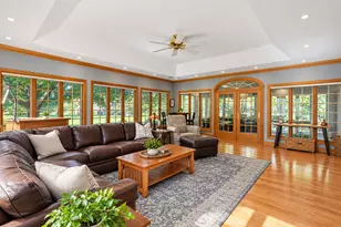 2 Gregory Ln, South Barrington, IL 60010 - Photo 10