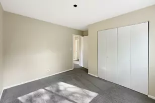 647 Darien Ct, Hoffman Estates, IL 60169 - Photo 24