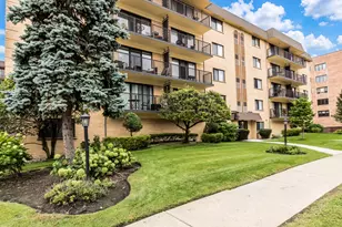 1441 E Thacker St, Des Plaines, IL 60016 - Photo 1