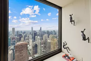 175 E Delaware Pl, Chicago, IL 60611 - Photo 10