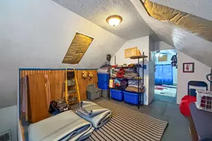 828 S Adams Ave, Freeport, IL 61032 - Photo 16