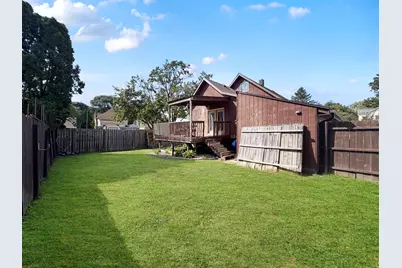 828 S Adams Avenue, Freeport, IL 61032 - Photo 18