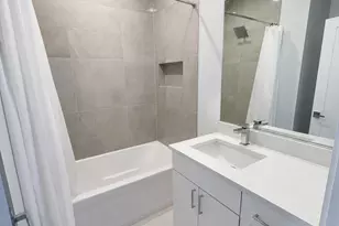 5914 N Lincoln Ave, Chicago, IL 60659 - Photo 8
