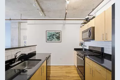 700 W Van Buren Street #602, Chicago, IL 60607 - Photo 6
