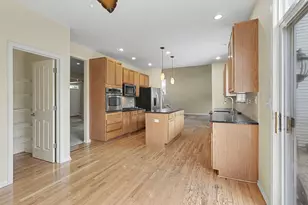 1530 S Lancaster Ln, Libertyville, IL 60048 - Photo 8
