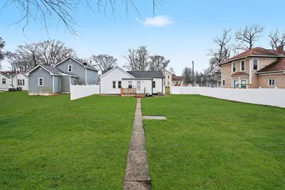 205 E Taylor Street, Grant Park, IL 60940 - Photo 18
