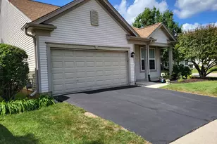 11631 Wembley Dr, Huntley, IL 60142 - Photo 2