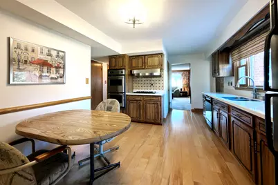2022 E Woodview Drive, Mount Prospect, IL 60056 - Photo 16