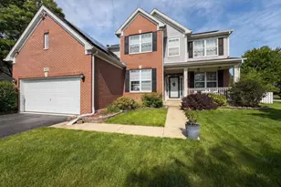 1615 Maureen Dr, Hoffman Estates, IL 60192 - Photo 2