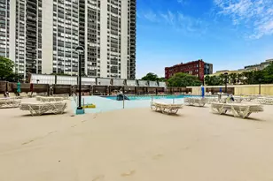 1455 N Sandburg Terrace, Chicago, IL 60610 - Photo 20