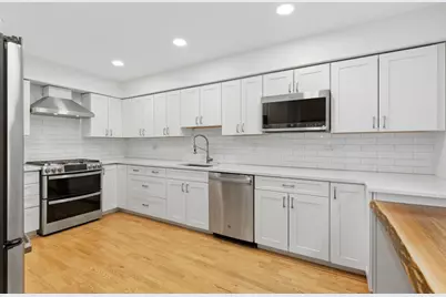 1310 Maple Avenue #2C, Evanston, IL 60201 - Photo 2