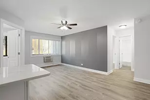 6029 N Winthrop Ave, Chicago, IL 60660 - Photo 2