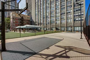 655 W Irving Park Rd, Chicago, IL 60613 - Photo 16