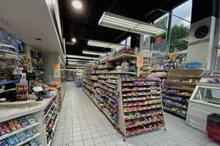 655 W Irving Park Rd, Chicago, IL 60613 - Photo 20