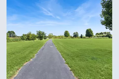 240 W Winding Trail Circle, Round Lake, IL 60073 - Photo 22