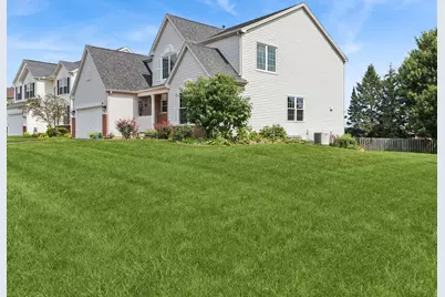 240 W Winding Trail Circle, Round Lake, IL 60073 - Photo 18