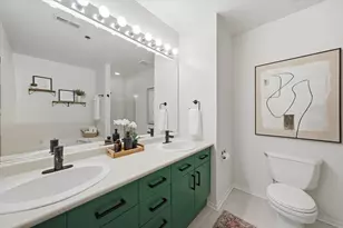 375 W Erie St, Chicago, IL 60654 - Photo 16