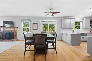 5 Fernwood Ct, Algonquin, IL 60102 - Photo 8