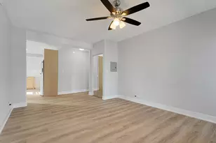 6026 N Winthrop Ave, Chicago, IL 60660 - Photo 4
