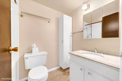 570 Fairway View Drive #2F, Wheeling, IL 60090 - Photo 8