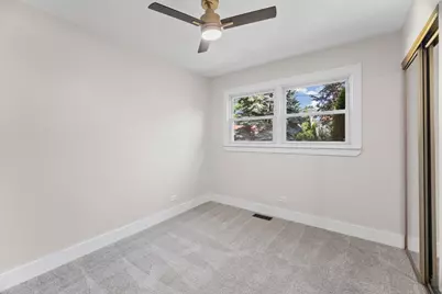 160 Lancaster Lane, Des Plaines, IL 60018 - Photo 10