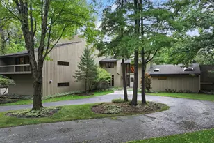 560 Thornmeadow Rd, Riverwoods, IL 60015 - Photo 2
