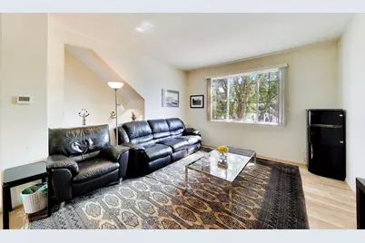 1022 Savoy Court, Elk Grove Village, IL 60007 - Photo 4