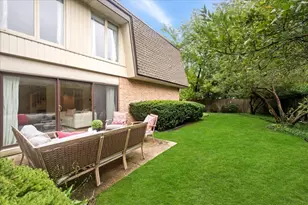 1809 Tanglewood Dr, Glenview, IL 60025 - Photo 26