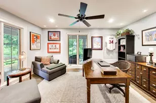 38W064 Tanglewood Dr, Batavia, IL 60510 - Photo 6