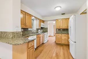 648 Shermer Rd, Glenview, IL 60025 - Photo 6