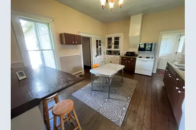 429 N 2nd Street, Cissna Park, IL 60924 - Photo 2