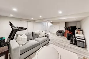 6308 N Indian Rd, Chicago, IL 60646 - Photo 28