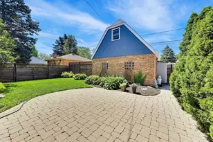 6308 N Indian Rd, Chicago, IL 60646 - Photo 36