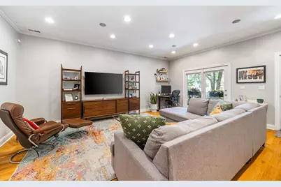 2441 N Fairfield Avenue #1, Chicago, IL 60647 - Photo 4