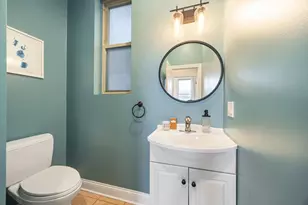 2441 N Fairfield Ave, Chicago, IL 60647 - Photo 14