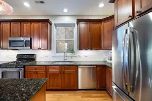 2441 N Fairfield Ave, Chicago, IL 60647 - Photo 8