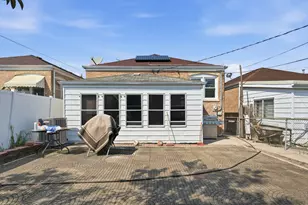 3707 W 70th Pl, Chicago, IL 60629 - Photo 36