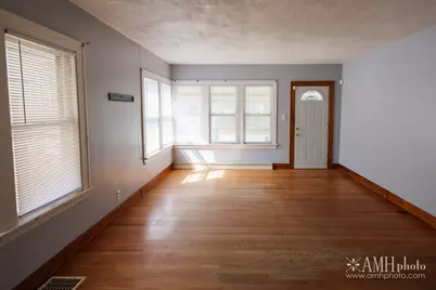 820 S 6th Avenue, Kankakee, IL 60901 - Photo 12