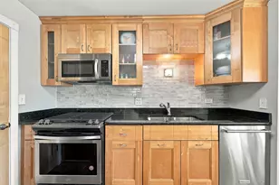 4955 Kimball Hill Dr, Rolling Meadows, IL 60008 - Photo 12